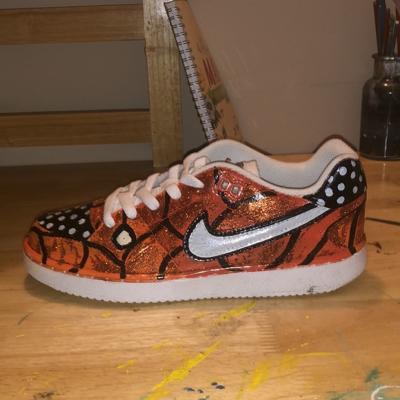 CUSTOM NIKE EBERNONS - Picture 10 of 16